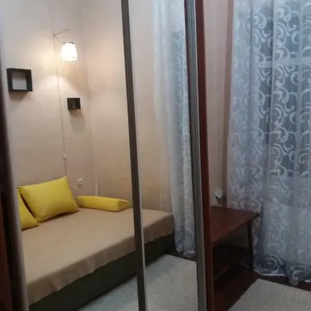 Bed & Breakfast Room *